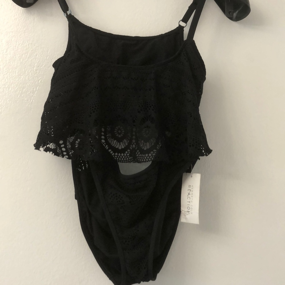 Kenneth Cole Swimming Set - Picture 5 of 6